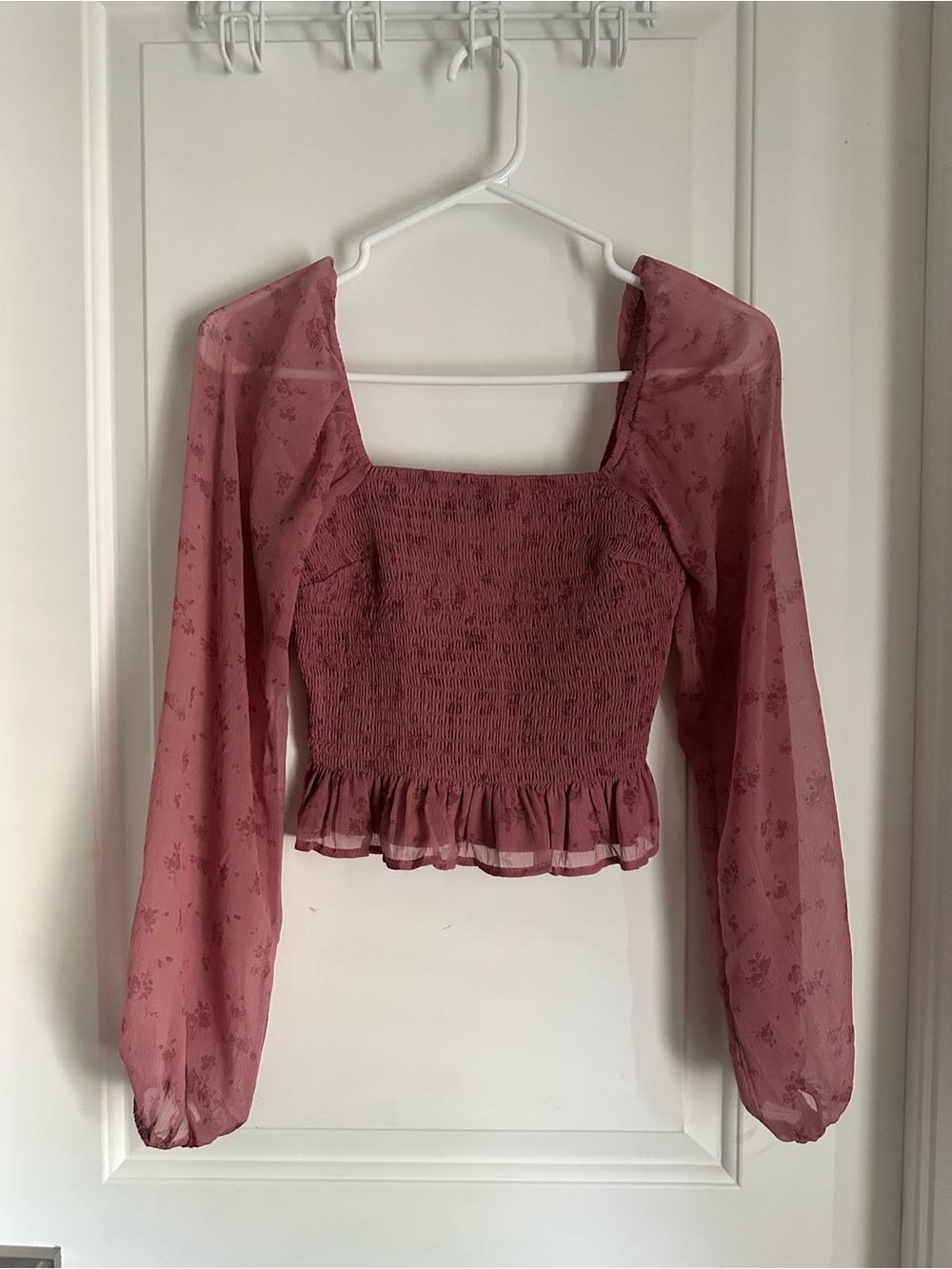 Hollister Rose-Pink Sheer Long-Sleeve Smocked Top